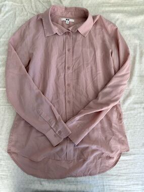 UNIQLO Long-Sleeve Button-Up Shirt - Dusty Pink